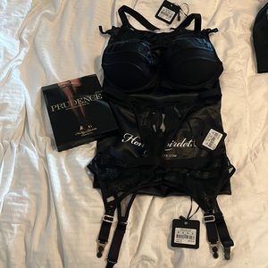 Brand new honey birdette set. Zebra print